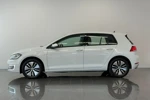 Volkswagen e-Golf e-Golf | Navi Discover Pro | Carplay | Climate | Cruise adaptief |