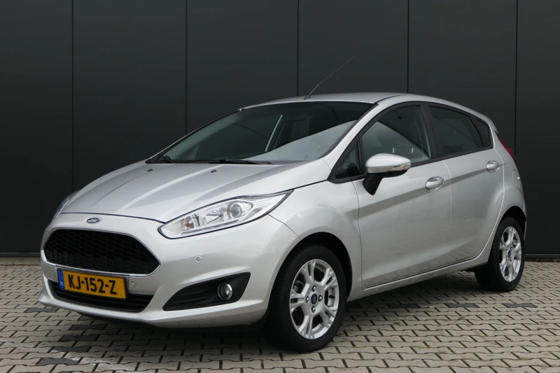 Ford Fiesta 1.0 Style Ultimate | Cruise Control | Lichtmetalen Velgen | Parkeersensoren | Bluetooth |