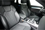 Audi Q5 55 TFSIe 367PK S edition | PANORAMADAK | TREKHAAK | VALCONA LEDER | LUCHTVERING