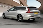 Volvo V60 T8 Ultimate Dark | 360 + PDC | B&W Audio | Trekhaak | Dubbel glas | Stoel + Stuur verw. | Apple Carplay |