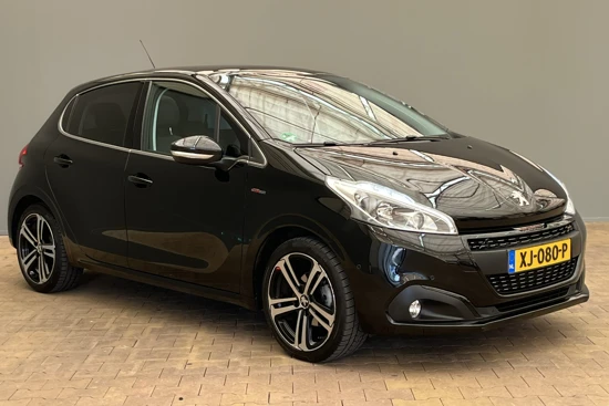 Peugeot 208 1.2 110PK GT-Line | Automaat! | Panoramadak | 17'' Lichtmetaal | Leder\Stof | Clima | Cruise | Chroom |