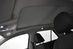 Volkswagen T-Roc 1.0 TSI UNITED 116pk | Panorama dak | navigatie | Parkeersensoren v+a | App connect | Stoelverwarming | DAB radio | 17"LMV