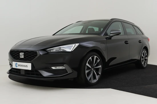 SEAT Leon Sportstourer 1.4 TSI 204pk eHybrid PHEV FR | Cruis control | Navigatie | Parkeersensoren achter | Led koplampen | Camera achter | Dab radio |