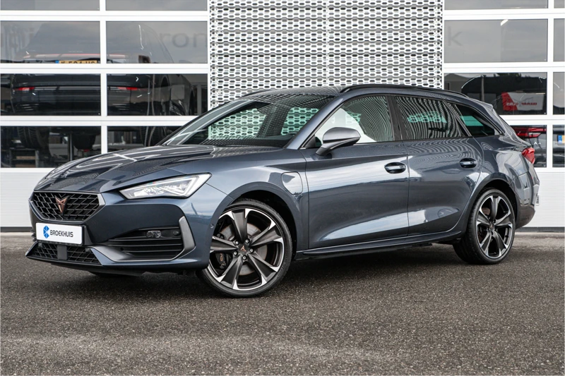 CUPRA Leon Sportstourer 1.4TSI 245pk e-Hybrid VZ Performance | Panoramadak | Lederen bekleding |