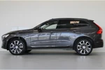 Volvo XC60 T6 350PK AWD Plus Dark | Trekhaak | Gelam Glas | Adapt LED | Blis | Standkachel