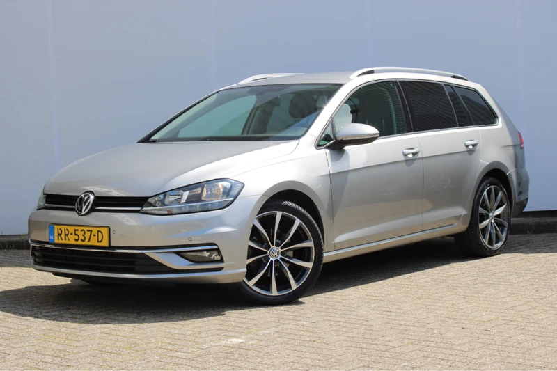 Volkswagen GOLF Variant 1.0 TSI 135PK Comfortline | Trekhaak | Parkeersensoren v+a | 18'' LMV | ACC | App-Connect | Navigatie