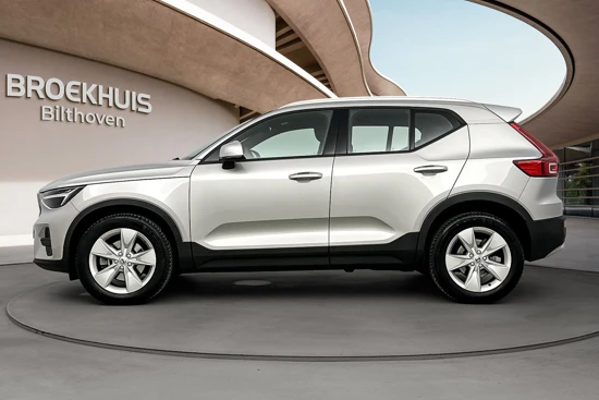 Volvo XC40 2.0 B3 Core | Climate Pack | Park Assist Pack | Drive Assist Blis Adaptive CC | Apple Carplay