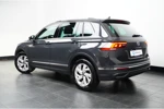 Volkswagen Tiguan 1.5 TSI 150 pk Life 7-DSG | Trekhaak wegklapbaar | Navigatie by app | Achteruitrijcamera |