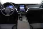 Volvo V60 B4 197PK Plus Dark | Panoramadak | Trekhaak | Adapt LED | Blis | Getint Glas