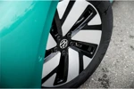 Volkswagen ID. Buzz Cargo Trekhaak | Adaptive Cruise | Navigatie | 19" | Stoelverwarming | Camera