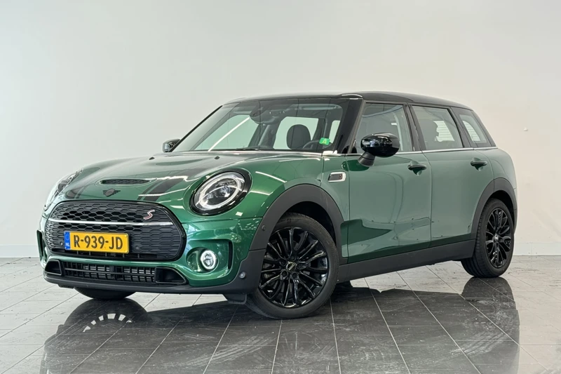 MINI Clubman 2.0 Cooper S MINI Yours | Driving Assistant Plus | Comfort Pack | Connected Navigation | Draadloze lader |