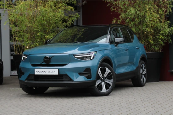 Volvo XC40 Recharge Core 70 kWh | Camera | Stuur- en stoelverwarming | Draadloze telefoonlader | 19" Velgen