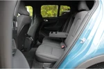 Volvo XC40 Recharge Core 70 kWh | Camera | Stuur- en stoelverwarming | Draadloze telefoonlader | 19" Velgen