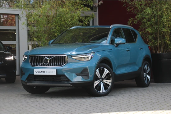 Volvo XC40 T4 Recharge Core Bright | Camera | Stuur- en stoelverwarming | Keyless | CarPlay