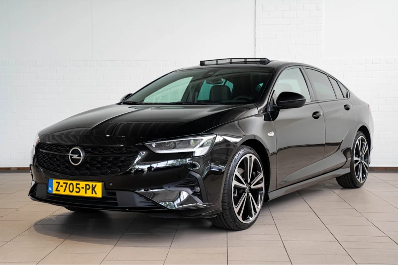 Opel Insignia Grand Sport 2.0 Turbo 200PK Automaat GS Line | Schuif kantel dak | OPC Line Interieur en Exterieur | 20 Inch Lichtmetalen velgen