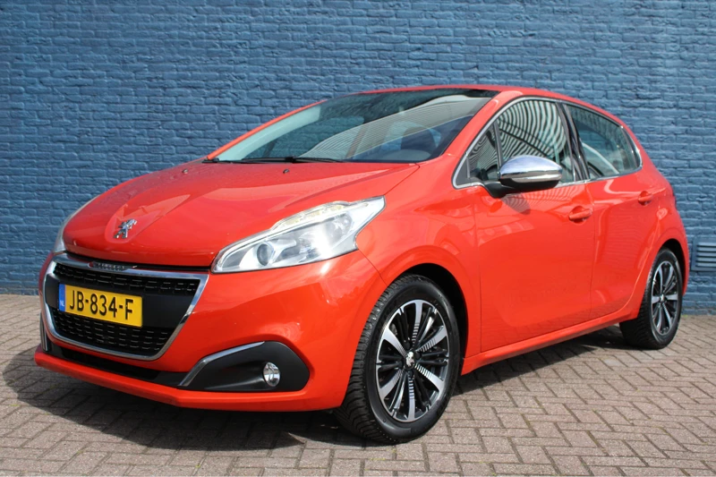 Peugeot 208 5drs Allure 1.2 PureTech 110pk