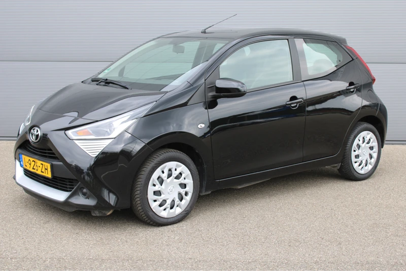 Toyota Aygo 1.0 VVT-i x-play