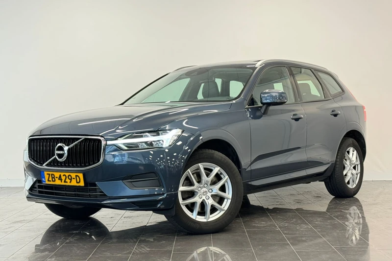 Volvo XC60 T5 Momentum | Audio Line | Business Pack Connect | Panoramadak | Camera | Verwarmbare voorruit | DAB+ | Alarm |