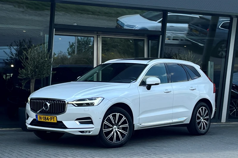 Volvo XC60 T5 AWD Inscription-Plus | Adaptive Cruise | HUD | Panoramadak | Nappaleder | stoelen i.c.m. massage en ventilatie | BLIS | Trekh