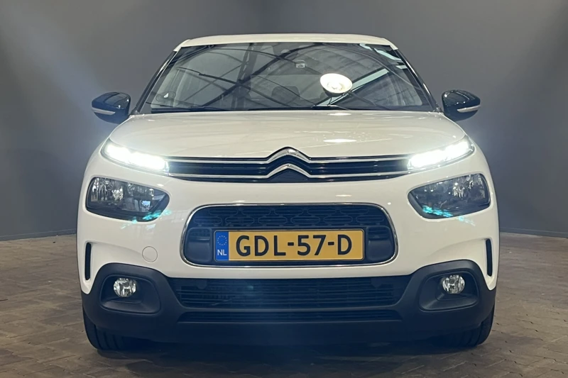 Citroën C4 Cactus 1.2 110PK Platinum | Stoelverwarming | Airco | Cruise | Apple/Android Carplay | Parkeersensoren | Bluetooth |