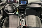 Peugeot 2008 1.2 130PK Active Pack | Stoelverwarming | Apple/Android Carplay | Cruise | Airco | Bluetooth | 16" Lichtmetaal |