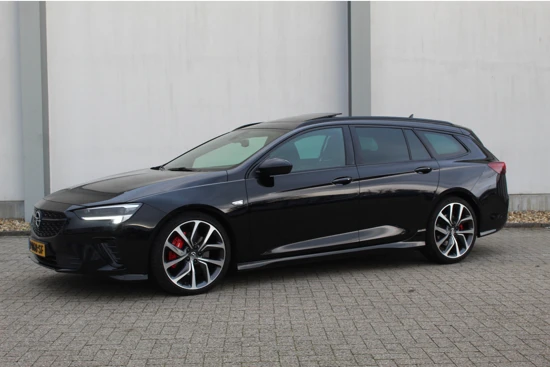 Opel Insignia Sports Tourer 2.0 T. 230 pk GSI 'Uniek'