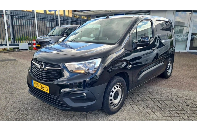 Opel Combo 1.5D L1H1 Edition+ 100pk | Trekhaak | Navigatie | Camera | Betimmering |