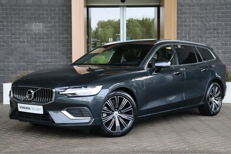 Volvo V60 T8 AWD Recharge Inscription | Stoelventilatie | Schuifdak | 360° Camera | Head-Up Display | Stoelmassage | Full LED Meesturende