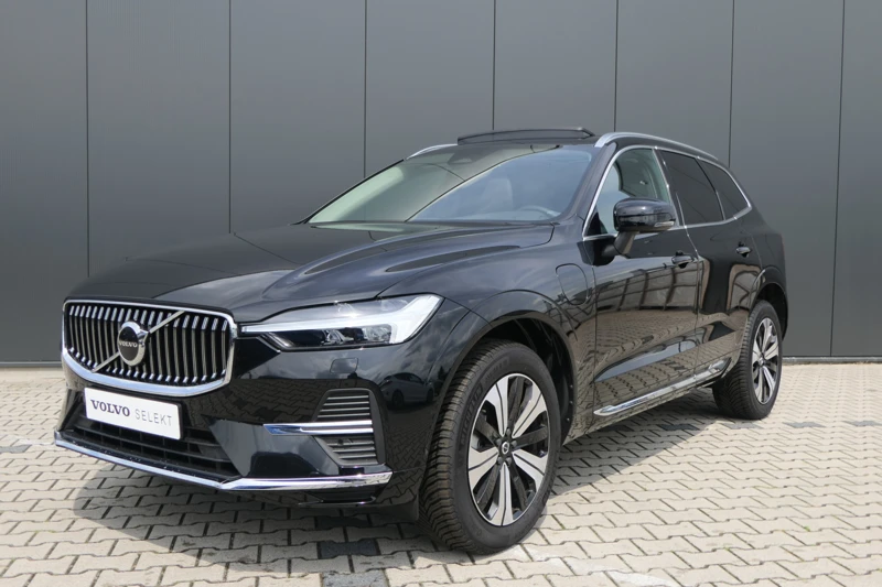 Volvo XC60 Recharge T6 AWD Plus Bright | Panoramadak | Leder | Adaptive Cruise | Elektrische Voorstoelen | Stoelverwarming