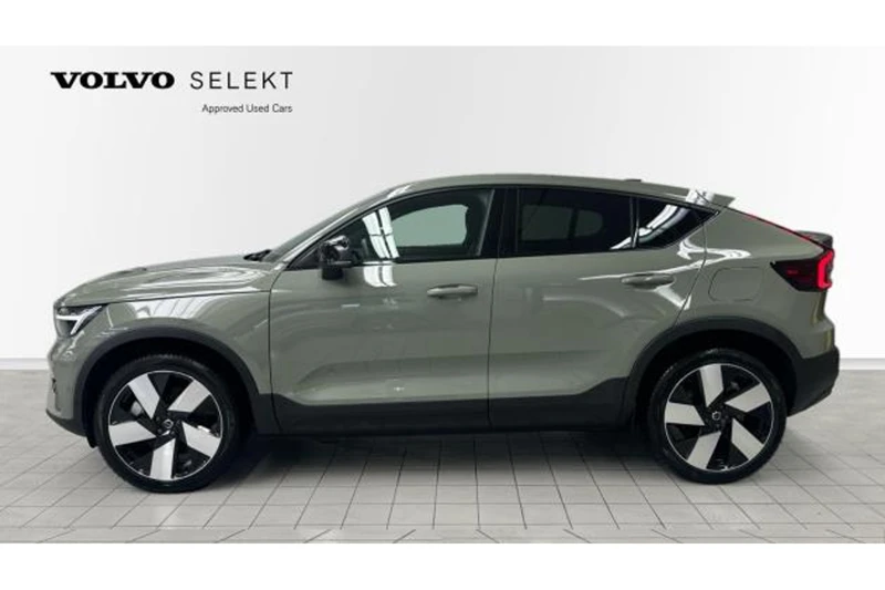 Volvo C40 Recharge Ultimate 69 kWh| 360° Camera | Nubuck Bekleding | H&K Audio | 20 Inch met All Season Banden | Extra getint glas | Panor