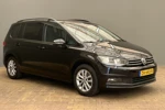 Volkswagen Touran 1.5 TSI Comfortline 150PK | Nieuwstaat! | Camera | Navi by app | Parkeersensoren Voor + Achter |