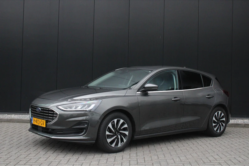 Ford Focus 1.0 EcoBoost Hybrid Titanium Winterpack | Camera | Stuur/Stoel verarming | Navigatie | Automatisch inparkeren