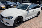 BMW 3 Serie Touring 318i EXECUTIVE | M-SPORT | 18'' LMV | SPORT STOEL | PRIVACY GLASS | LED | NAVI | CLIMATE CONRTOL | PARK SENSOR