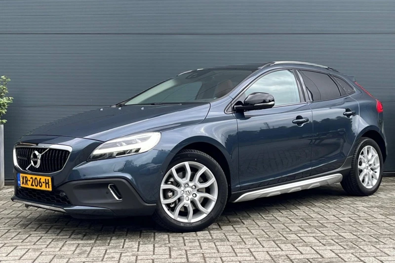 Volvo V40 Cross Country 1.5 T3 Polar+ Luxury