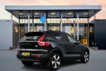 Volvo XC40 Recharge Core 70kWh | Stoel- stuurverwarming | Getint glas