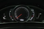 Volvo V40 T2 Kinetic | Climate Control | High Performance Audio | Cruise Control | Parkeersensoren achterzijde |