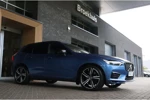 Volvo XC60 T8 AWD Recharge R-Design | Luchtvering | Trekhaak | 360° Camera | Head-Up Display | Harman Kardon | Standkachel met Volvo On Cal