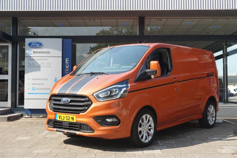 Ford Transit Custom 320 2.0 TDCI L1H1 Sport | 185pk | Automaat | Adaptive Cruise | Camera | BLIS | Half Leder | Trekhaak |