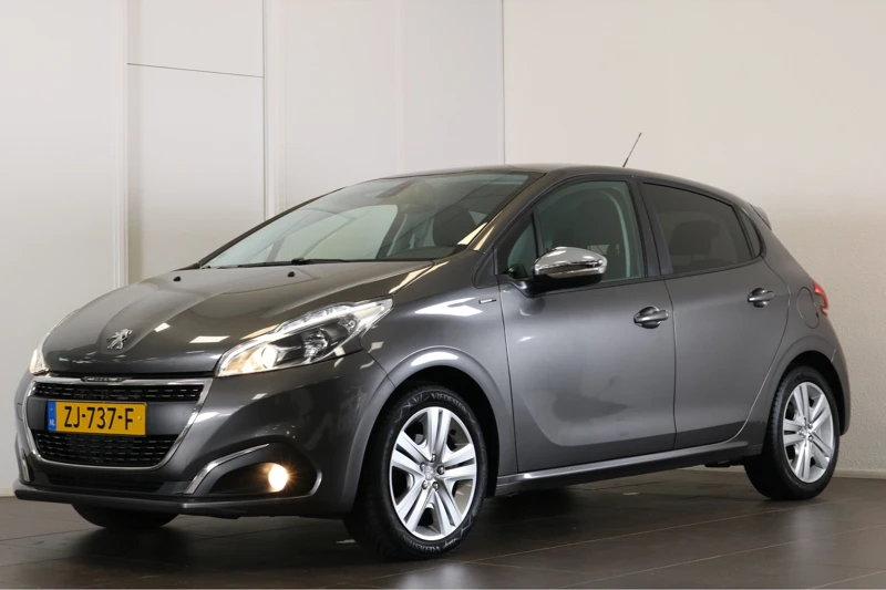 Peugeot 208 1.2 110 pk Signature Automaat