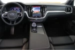 Volvo S60 B4 200PK Plus Dark | Panoramadak | HK Audio | 20'' | Sportchassis | Contourstoelen