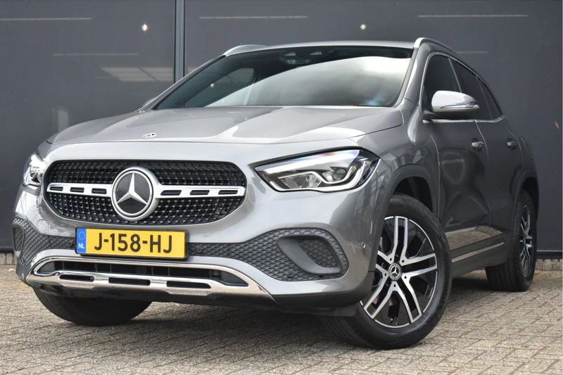 Mercedes-Benz GLA 200 Progressive | Vol-Leder | Afn. Trekhaak | Navigatie | Wide-Screen | Full-LED | Comfortstoelen | Elektr. Achterklep | !!