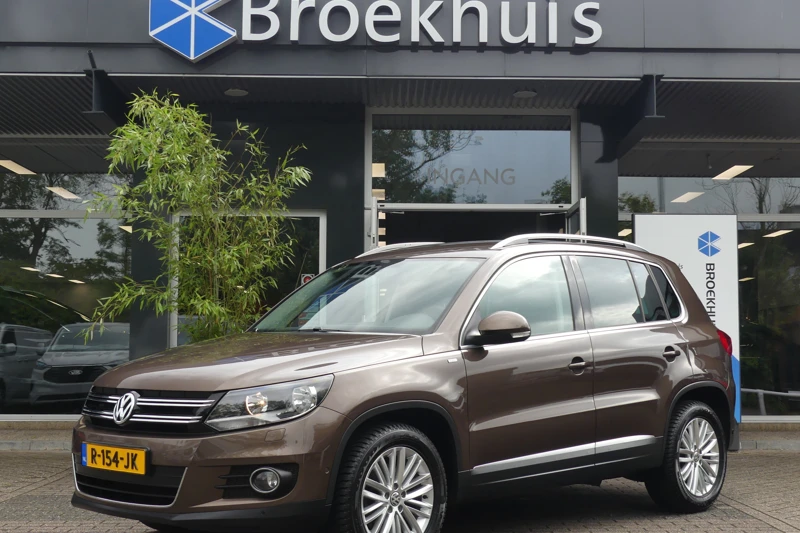 Volkswagen Tiguan 1.4 TSI 160PK Sport&Style Cup DSG-6 | TREKHAAK | STOELVERWARMING | PARKEERSENSOREN V+A |