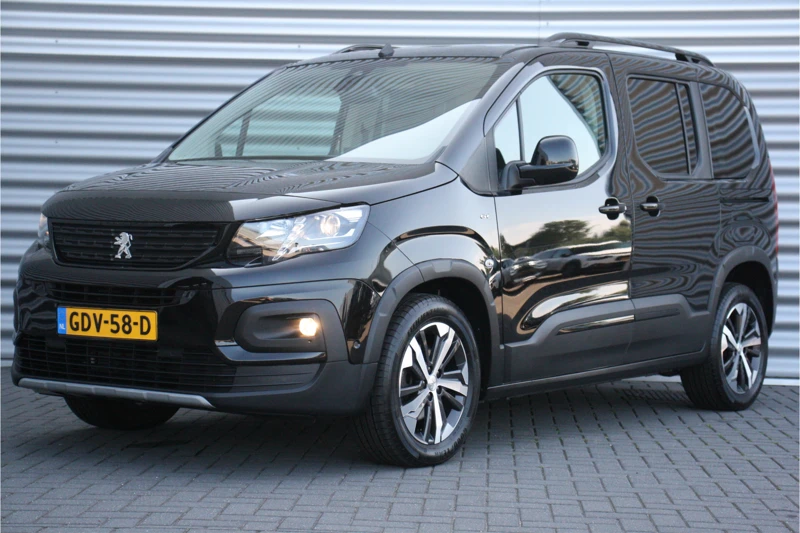 Peugeot Rifter 1.2 PURETECH 130PK GT-LINE AUTOMAAT / NAVI / CLIMA / LED / PDC / 17" LMV / UNIEK / CAMERA / PANO. DAK / ADAPT. CRUISECONTROL / K