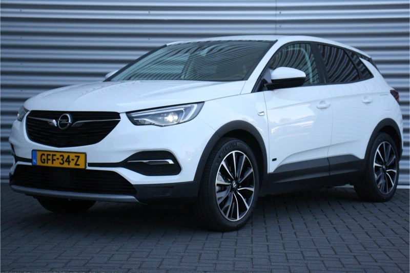 Opel Grandland X 1.6 TURBO HYBRID4 300PK INNOVATION AUTOMAAT / NAVI / LEDER / CLIMA / FULL-LED / AGR / PDC / 19" LMV / CAMERA / KEYLESS / WINTERP