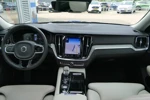 Volvo V60 T8 Twin Engine AWD Inscription | Panoramadak | Trekhaak | Head-Up | Adaptive Cruise | BLIS | Leder