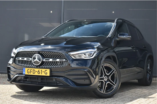 Mercedes-Benz GLA 180 AMG Line | Navigatie | Stoelverwarming | Achteruitrijcamera | Comfortstoelen | Elektr. Achterklep | Climate Control | Keyles