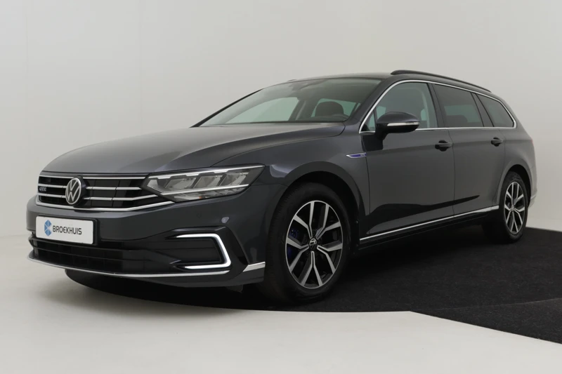 Volkswagen Passat Variant 1.4 TSI PHEV GTE Business 218pk | Adaptief cruise control | Navigatie | Camera achter | Keyless | Led koplampen | Privac