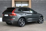 Volvo XC60 T6 AWD Recharge R-Design | Pine Grey | Stoel en Stuurwielverwarming | Parkeercamera | Schuifdak | Elektrische bestuurdersstoel g