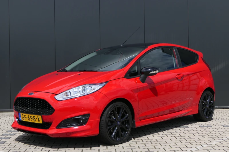 Ford Fiesta 1.0 EcoBoost Red Edition 140pk | Sony Audio | Verwarmde Voorruit | Climate Control | Cruise Control | 17 Inch | Parkeersensoren