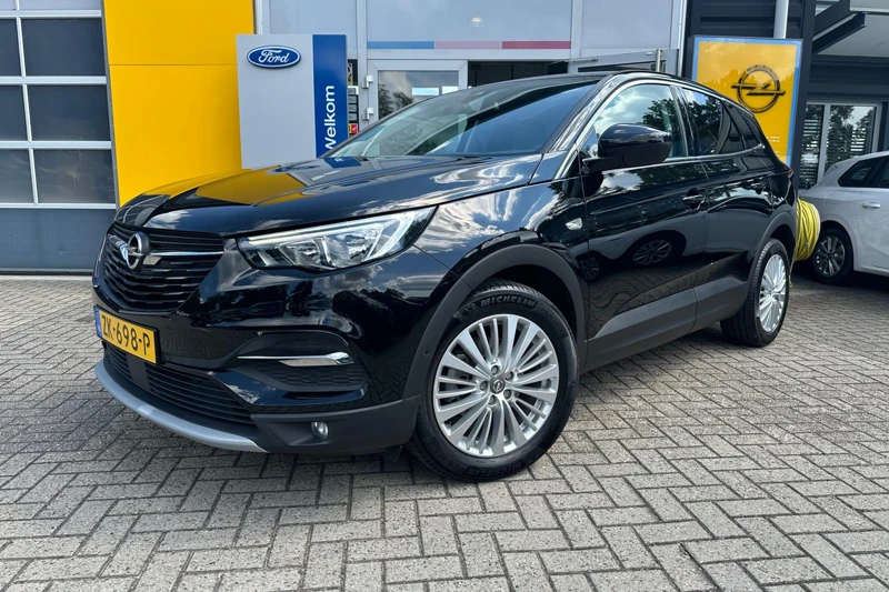 Opel Grandland X 1.2 Turbo 130PK INNOVATION | AGR-COMFORTSTOELEN| NAVIGATIE| PARKEERSENSOREN V+A| CAMERA|